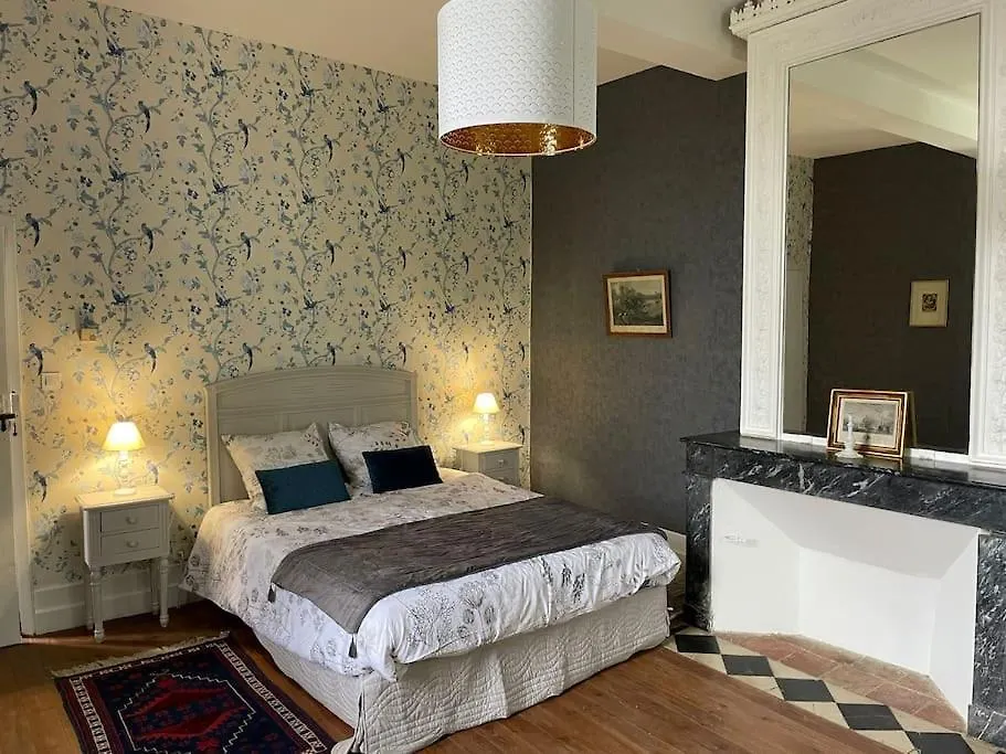 La Maison D'Athenais Gondrin 0*,